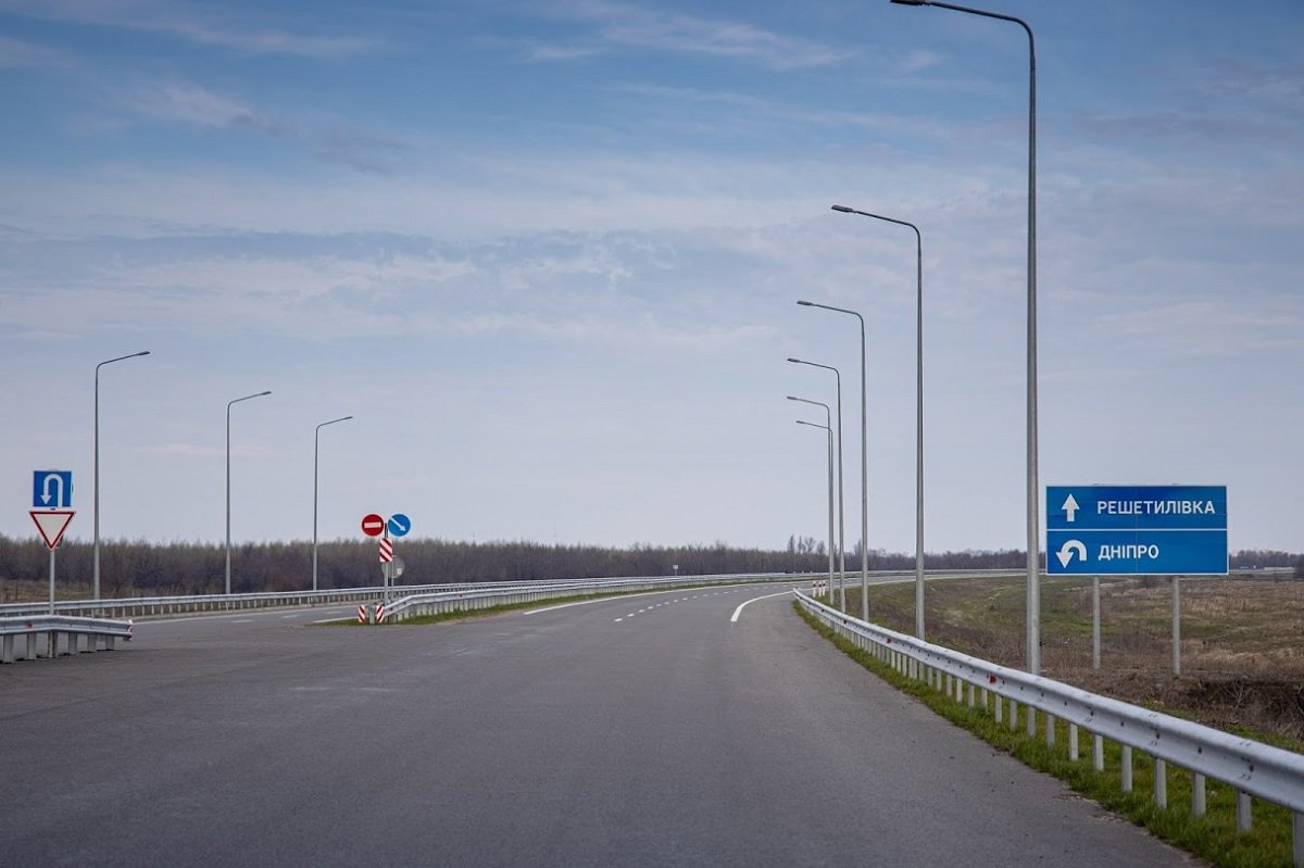 Стартовал новый сезон строительства трассы от Днепра до Киева 10