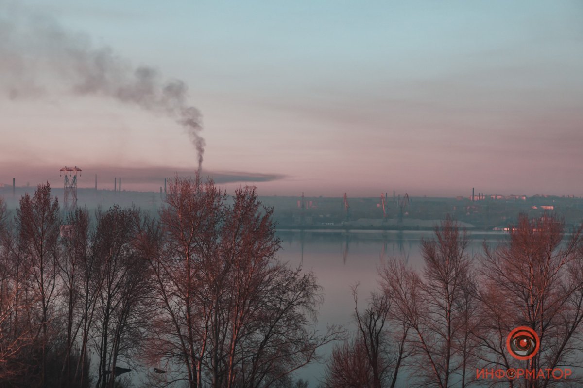 Через считанные минуты сиреневый оттенок сменится на сотни других Через считанные минуты сиреневый оттенок сменится на сотни других