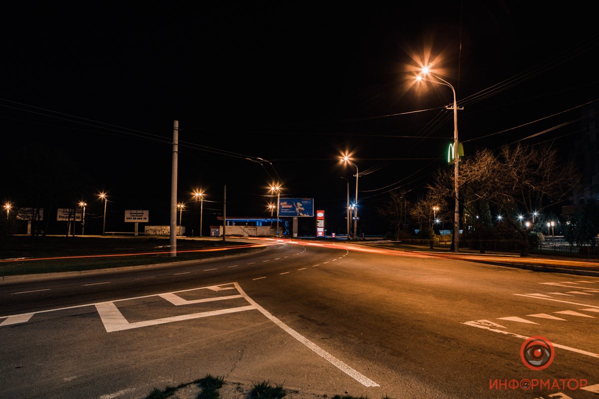 Светло, будто сейчас день Светло, будто сейчас день