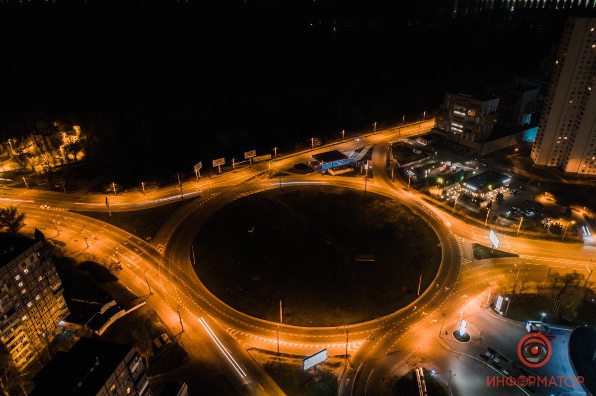 Ночью все становится другим Ночью все становится другим