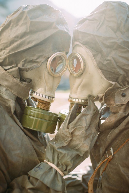 Любите друг друга, не паникуйте Любите друг друга, не паникуйте