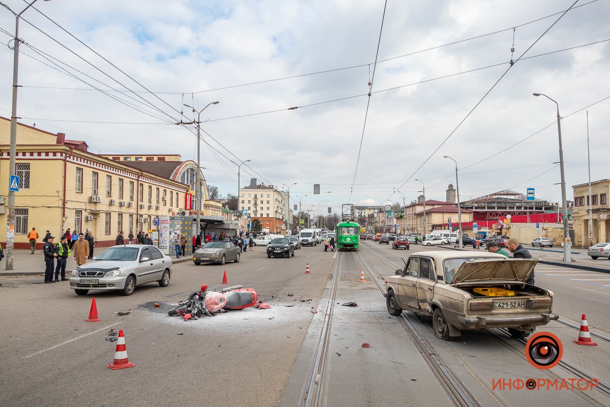 Движение трамваев парализовано