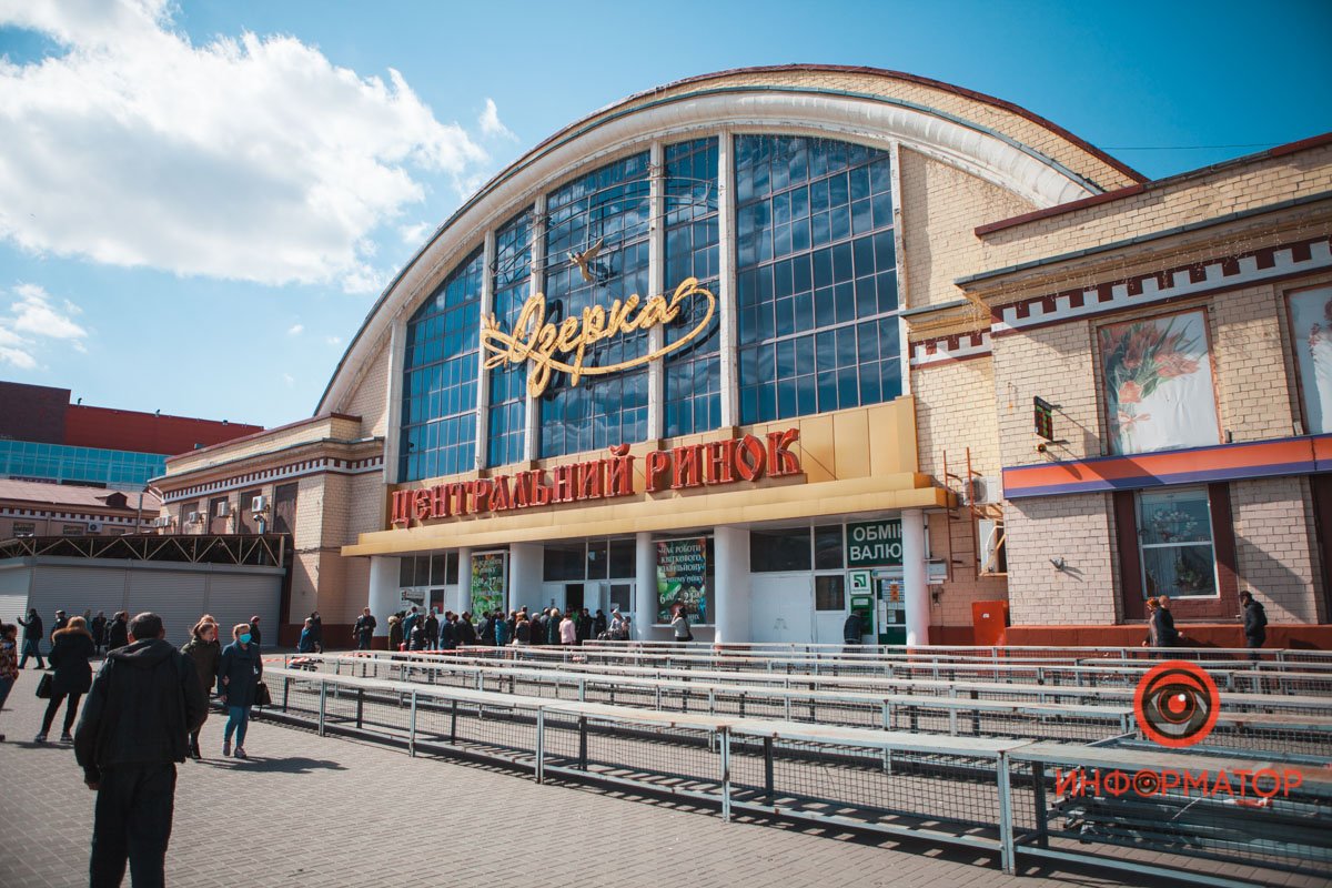 Рынок закрыли на карнтин Рынок закрыли на карнтин