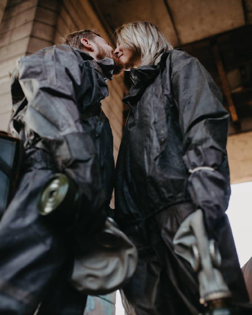 Особенная любовь во время карантина. Фото: ribka641