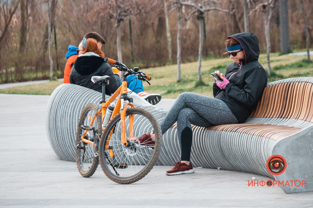 Используйте антисептики на прогулках