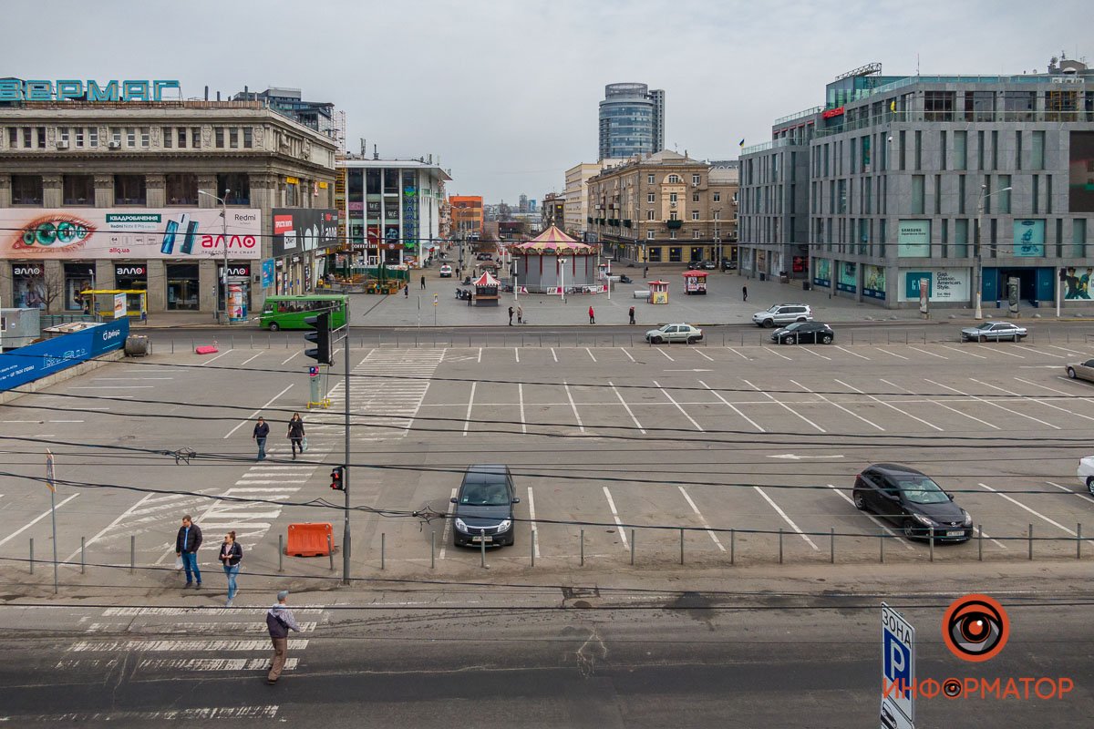 Парковка пуста 