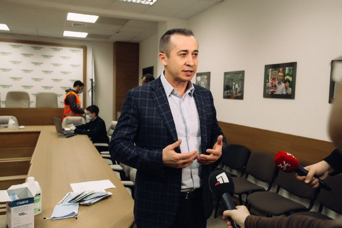 Загид Краснов организовал доставку продуктов на дом пожилым днепрянам 3