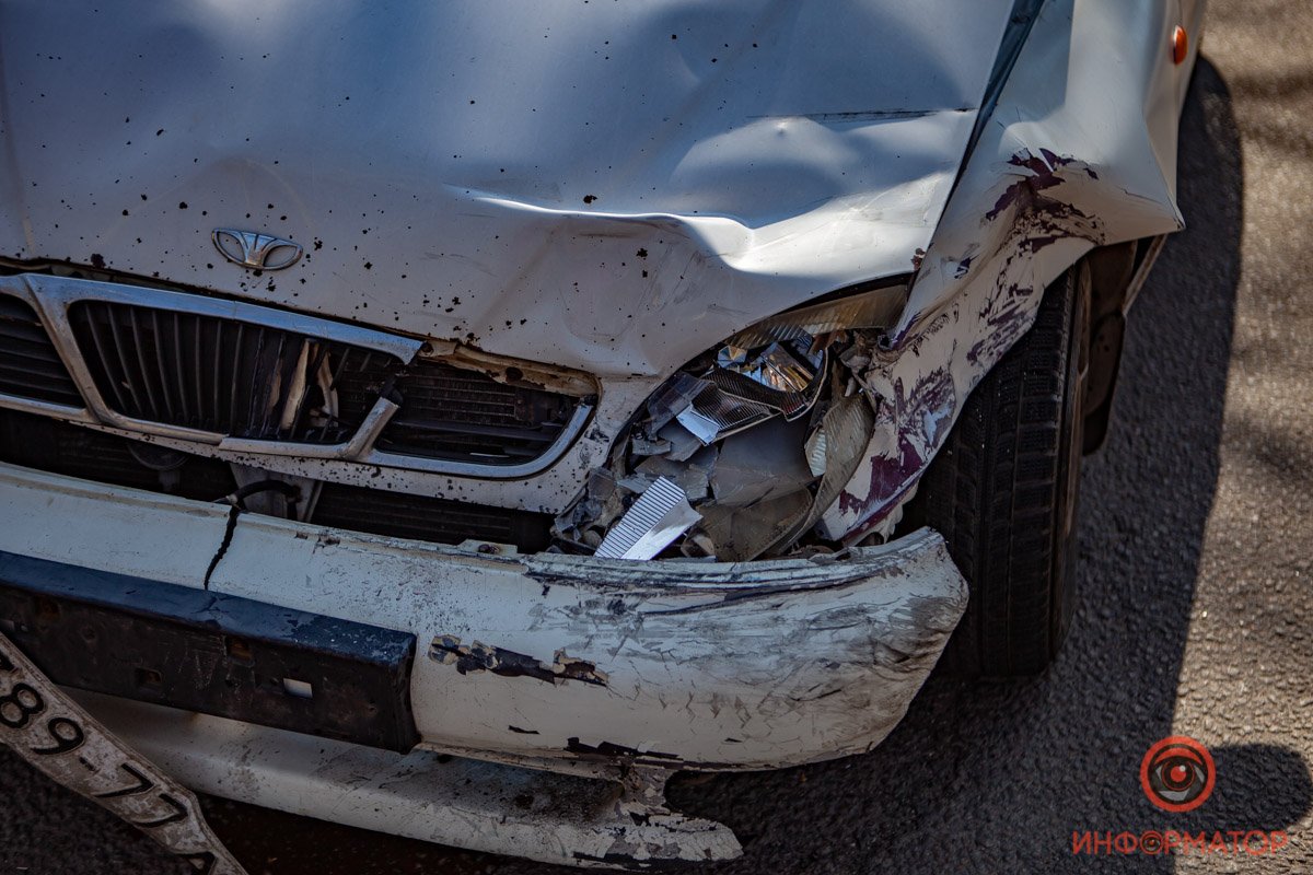 Каждый из водителей получил травмы головы Каждый из водителей получил травмы головы