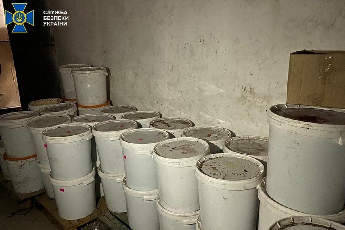 В Днепре СБУ заблокировала подпольное производство табака для кальяна 3