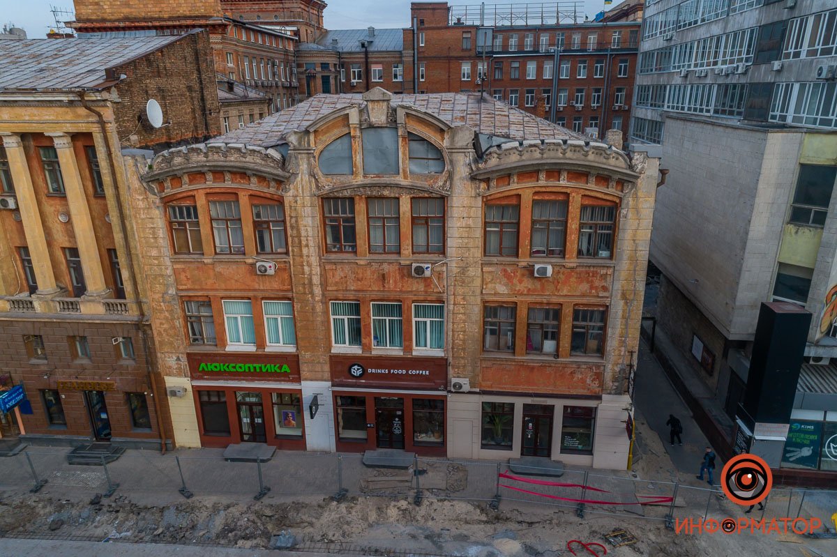 Вы точно никогда не обращали внимание на этот фасад Вы точно никогда не обращали внимание на этот фасад