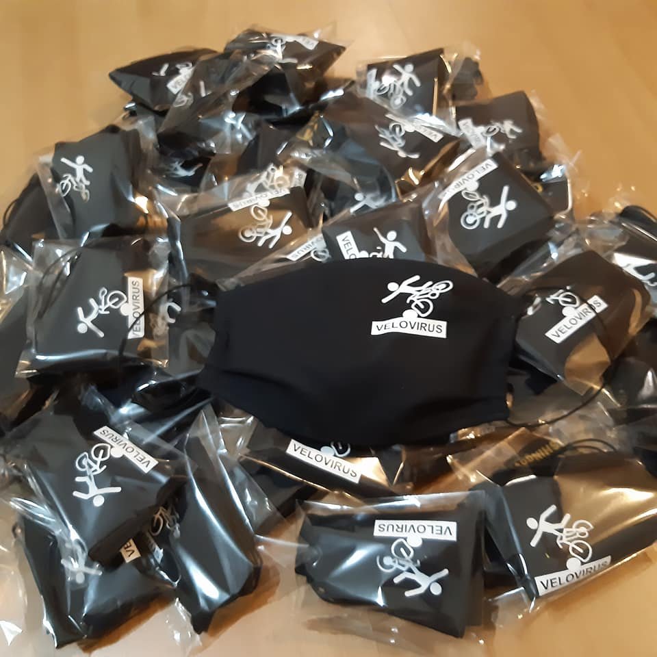 Каждый веловолонтер получит по две маски Каждый веловолонтер получит по две маски