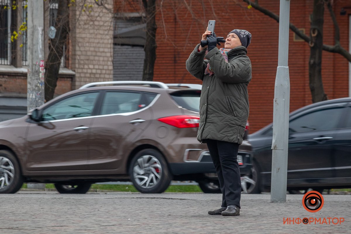 Погода подводит. Чтобы запереть людей дома, нам нужен снег Погода подводит. Чтобы запереть людей дома, нам нужен снег