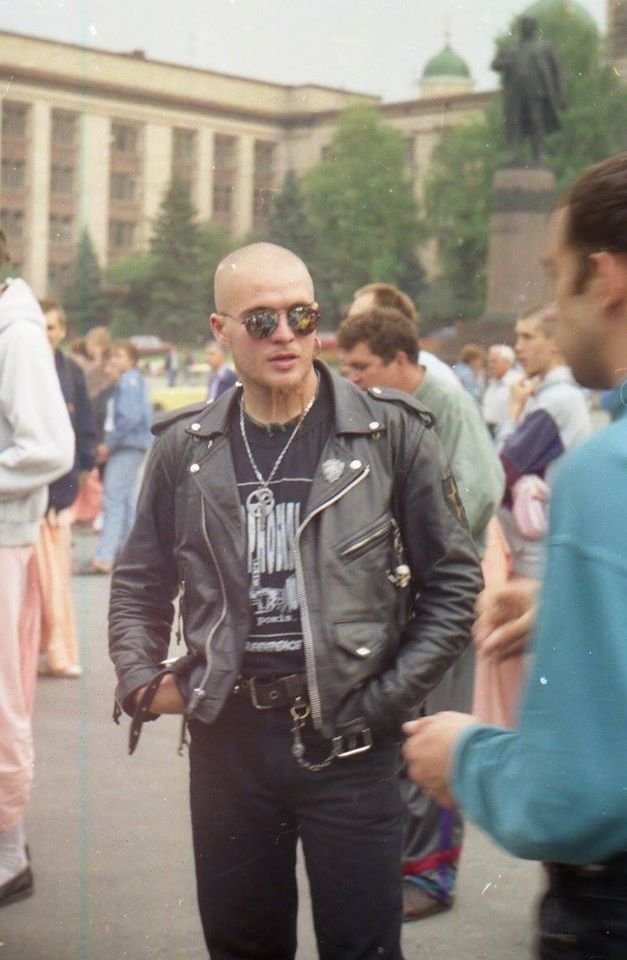 Остался позади