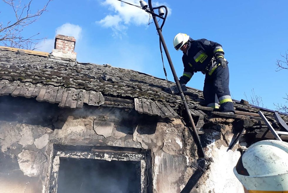 В Днепре час тушили жилой частный дом 1