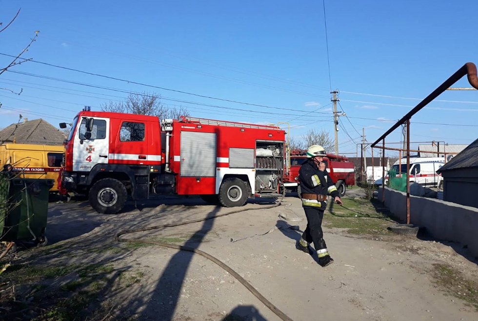 В Днепре час тушили жилой частный дом 2