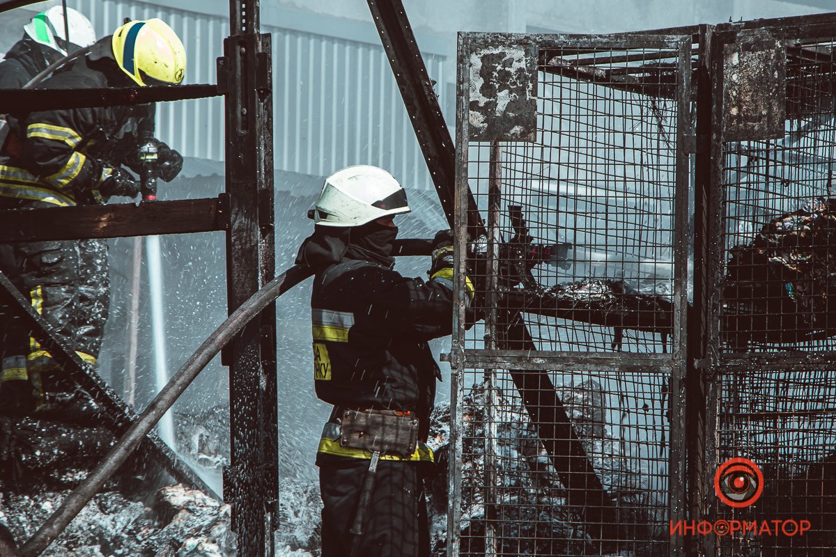 Пожар на Днепросталевской Пожар на Днепросталевской