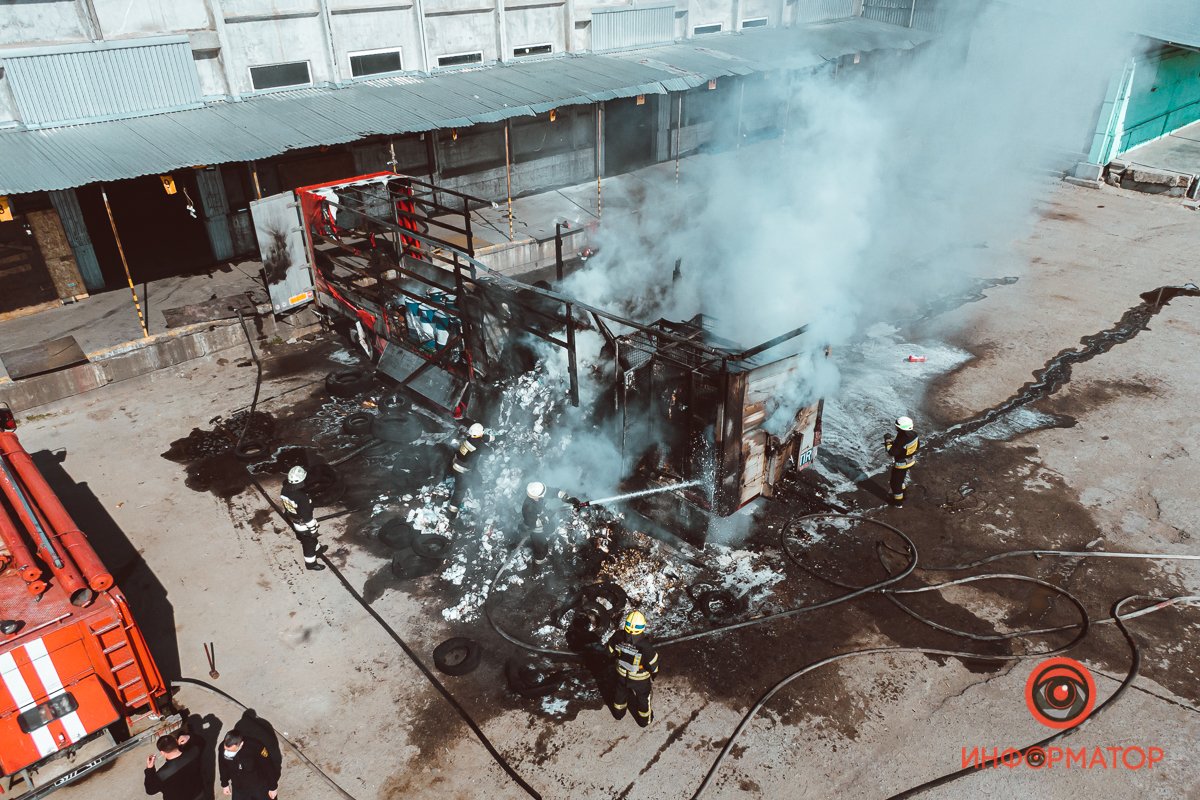 Дым тянул на соседние улицы Дым тянул на соседние улицы