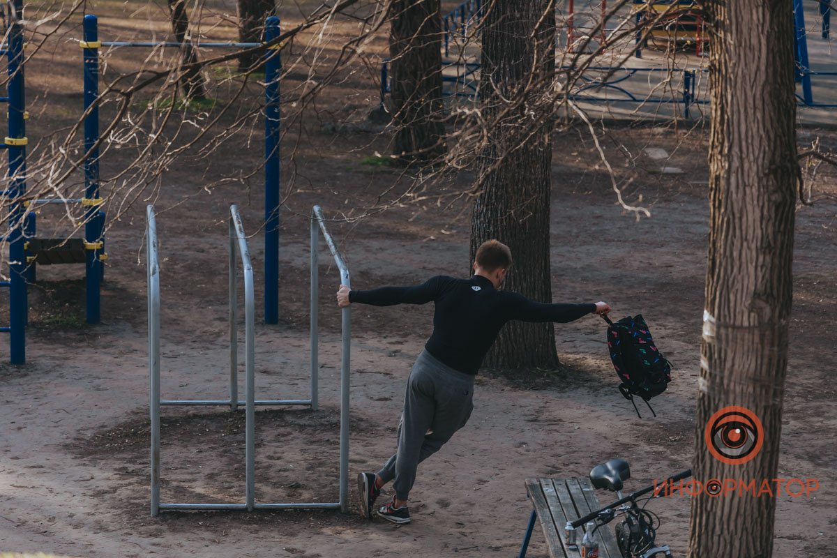 Вы же потом помыли руки, не трогали лицо?