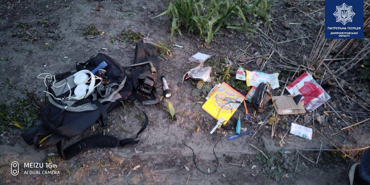 У мужчины были при себе отвертки, отмычки и фонарики У мужчины были при себе отвертки, отмычки и фонарики