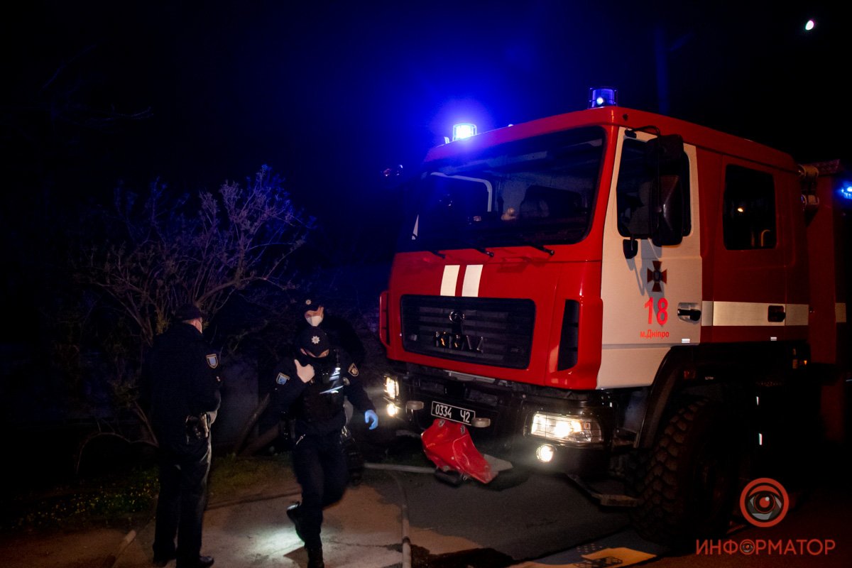 Приблизительная площадь возгорания составила около 60 квадратных метров Приблизительная площадь возгорания составила около 60 квадратных метров