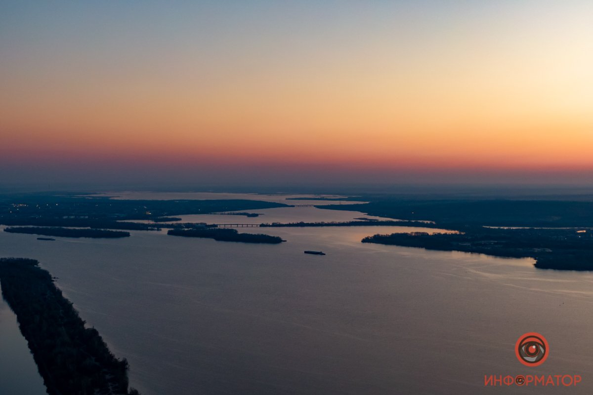 Небо утопает в воде
