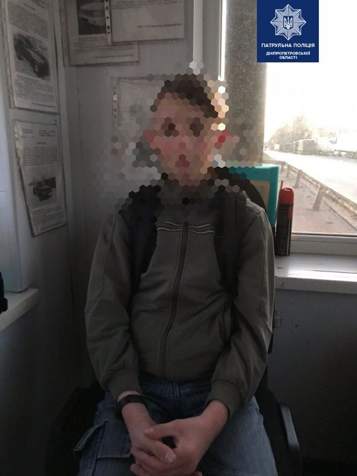 Мальчика заметили патрульные, которые дежурили на стационарном посту на трассе М-04 Мальчика заметили патрульные, которые дежурили на стационарном посту на трассе М-04