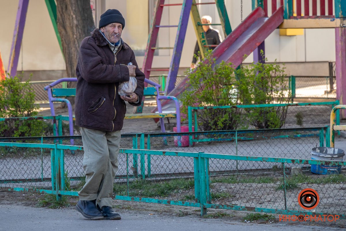 Многие люди решили не придерживаться карантина