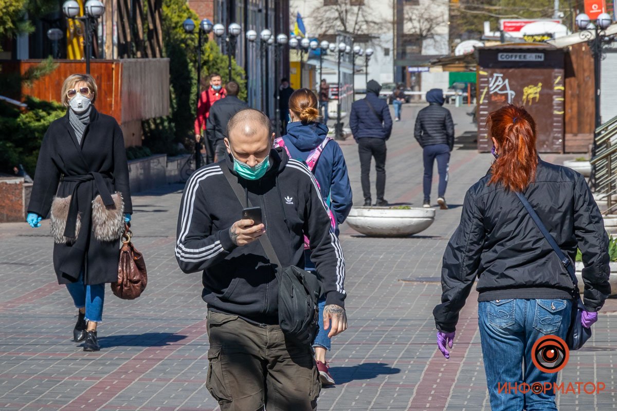 Большинство людей носят СИЗ