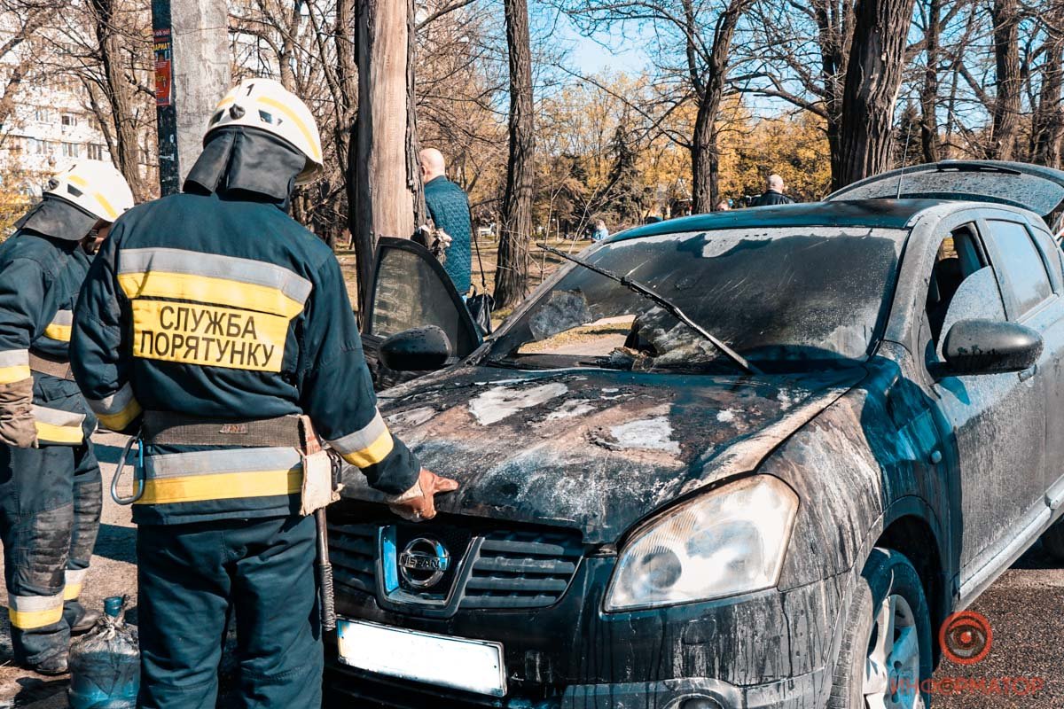 Серьезно пострадала передняя часть кузова Серьезно пострадала передняя часть кузова