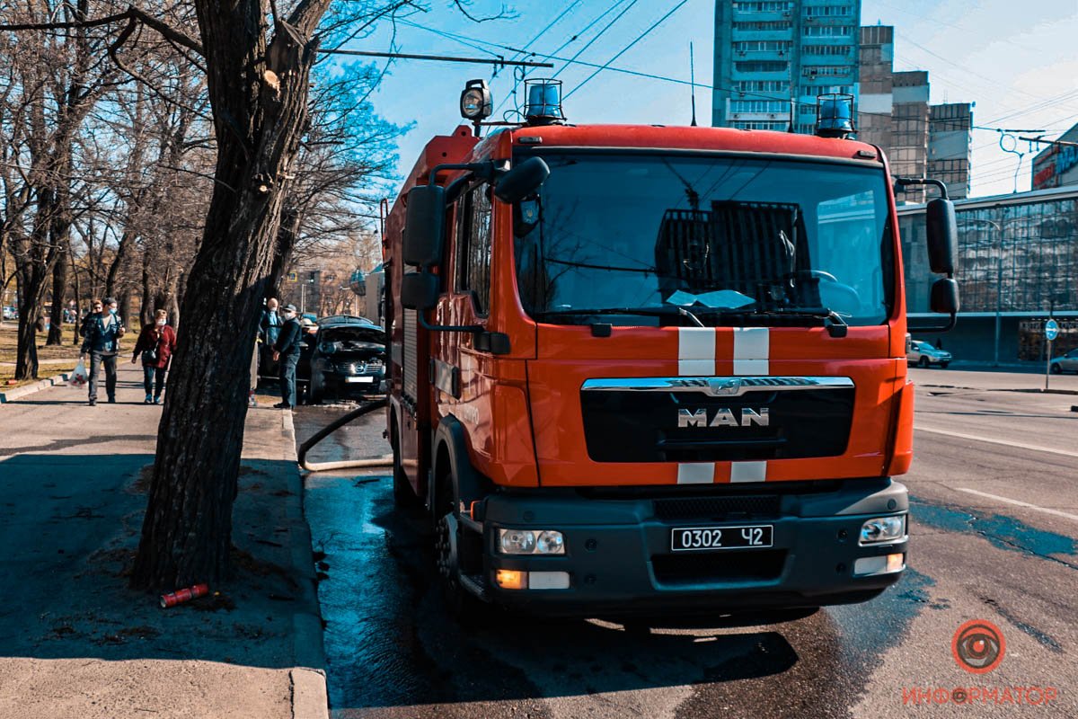 На месте работала бригада 1 пожарно-спасательной части На месте работала бригада 1 пожарно-спасательной части