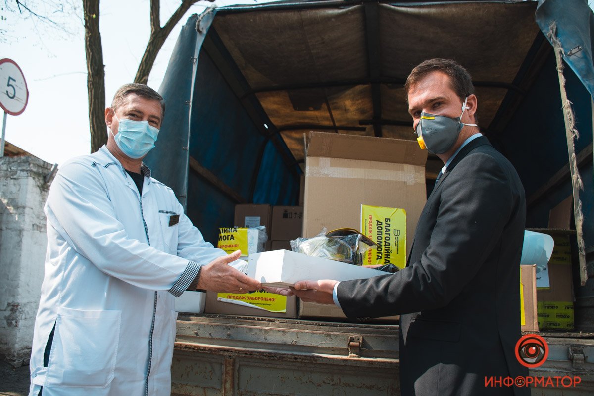 Промышленные компании помогают медикам Днепра и области противостоять коронавирусу 1