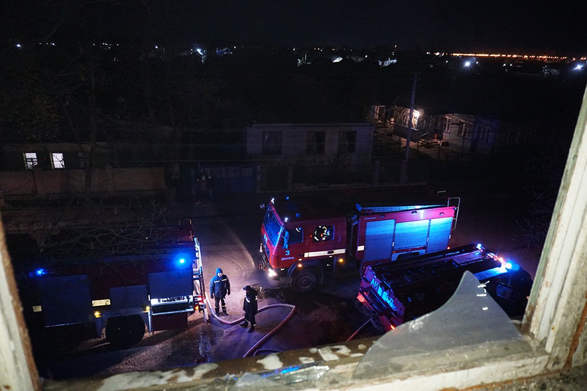 Огонь перекинулся на третий этаж