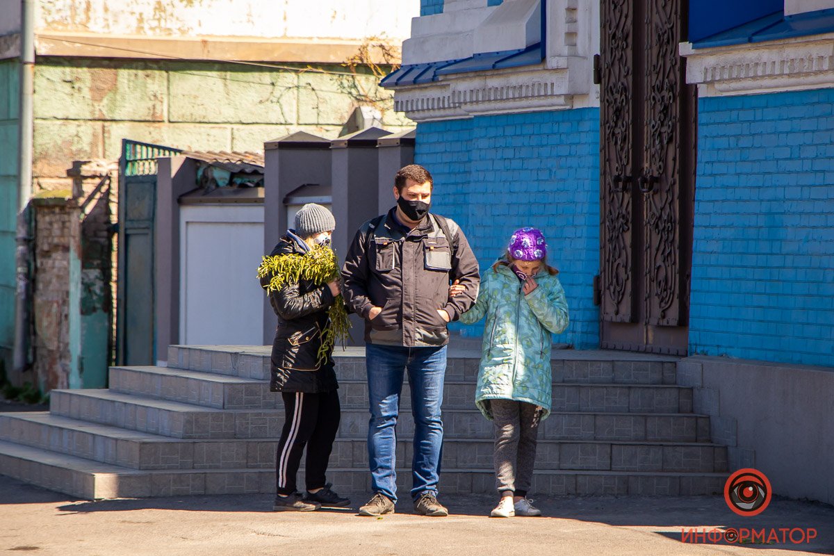 Говорят, в стране эпидемия коронавируса... Говорят, в стране эпидемия коронавируса...