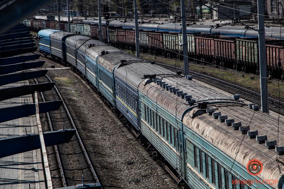 Вот вам фотография поезда, чтобы вы не забыли, как они выглядят Вот вам фотография поезда, чтобы вы не забыли, как они выглядят