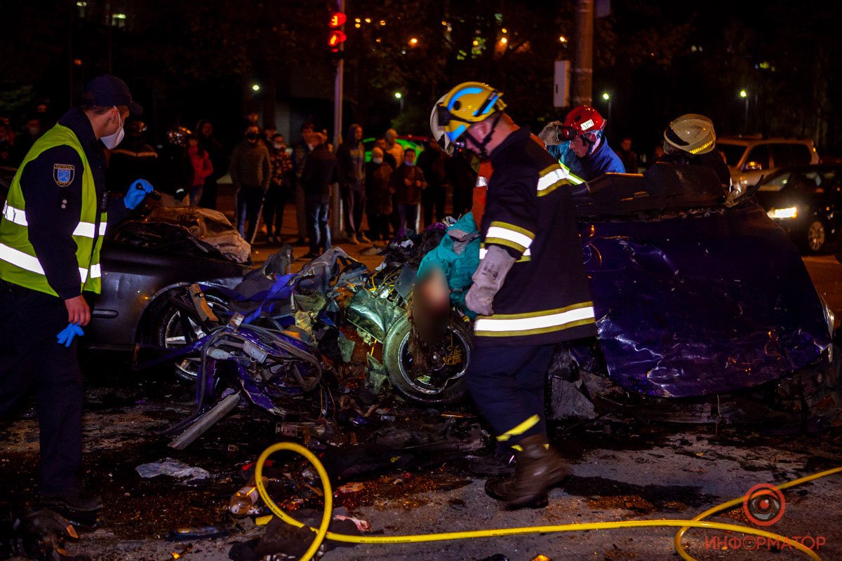 Смертельное ДТП на Набережной Победы в Днепре: появились фото 15