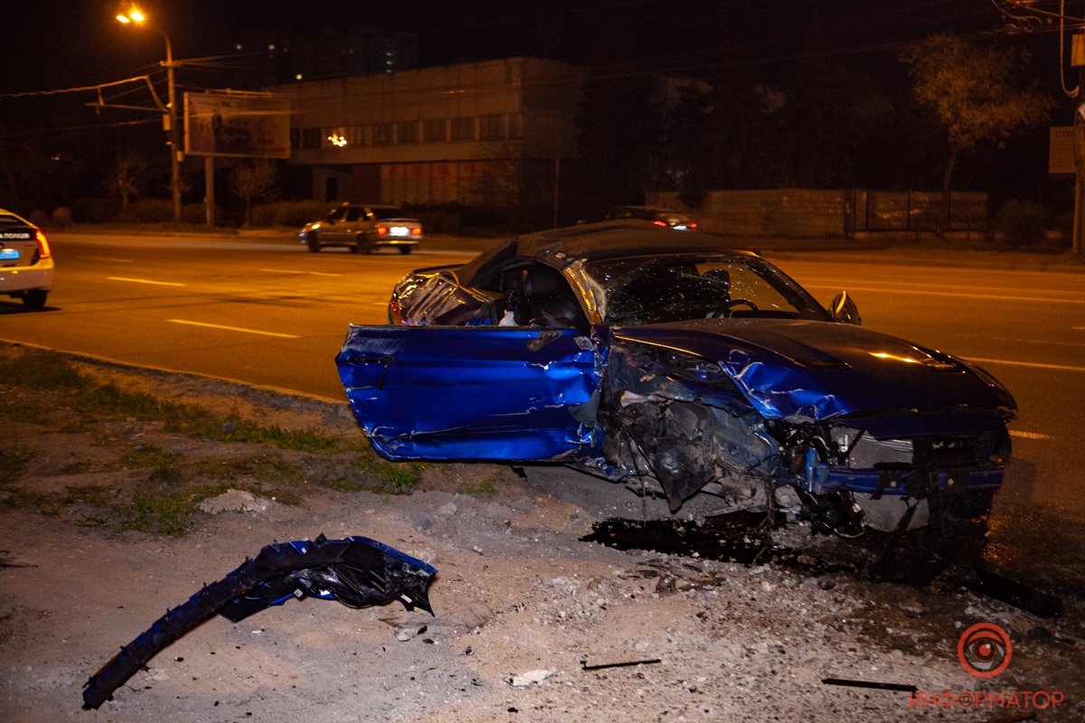 Водитель не справился с управлением и вылетел на обочину