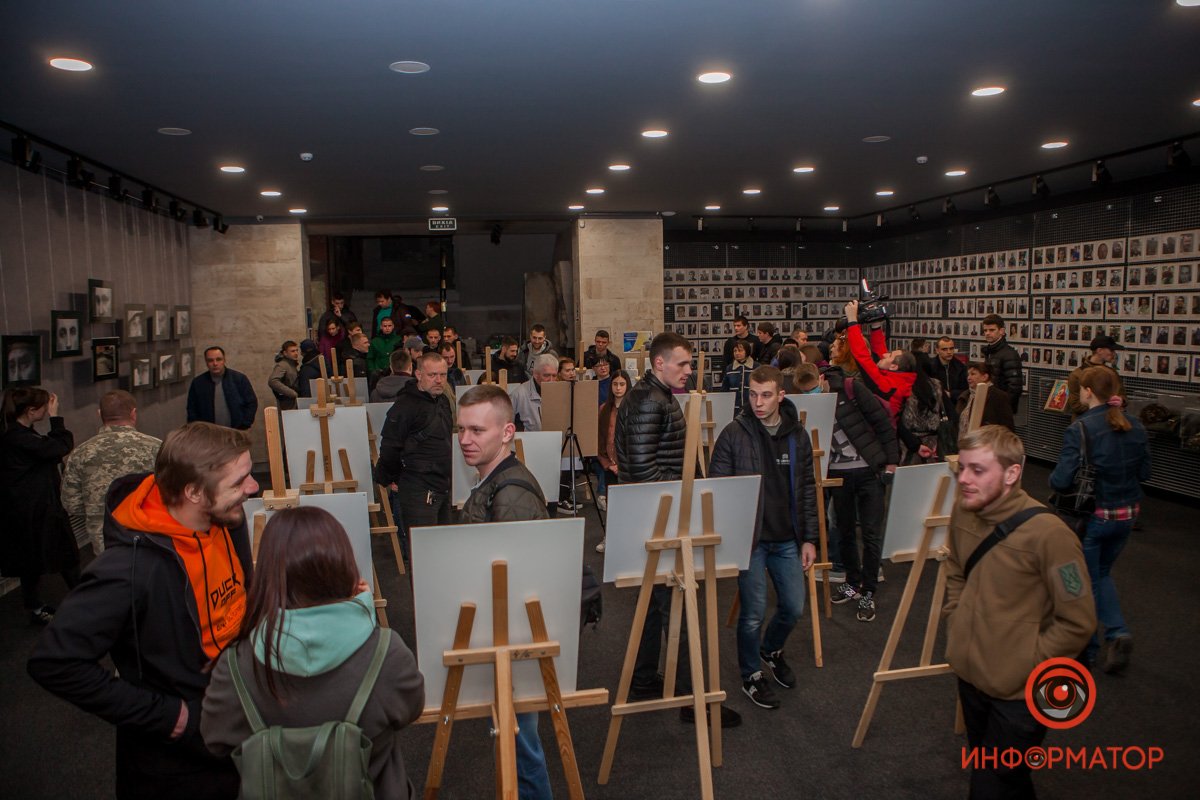 Выставку успели открыть перед началом карантина