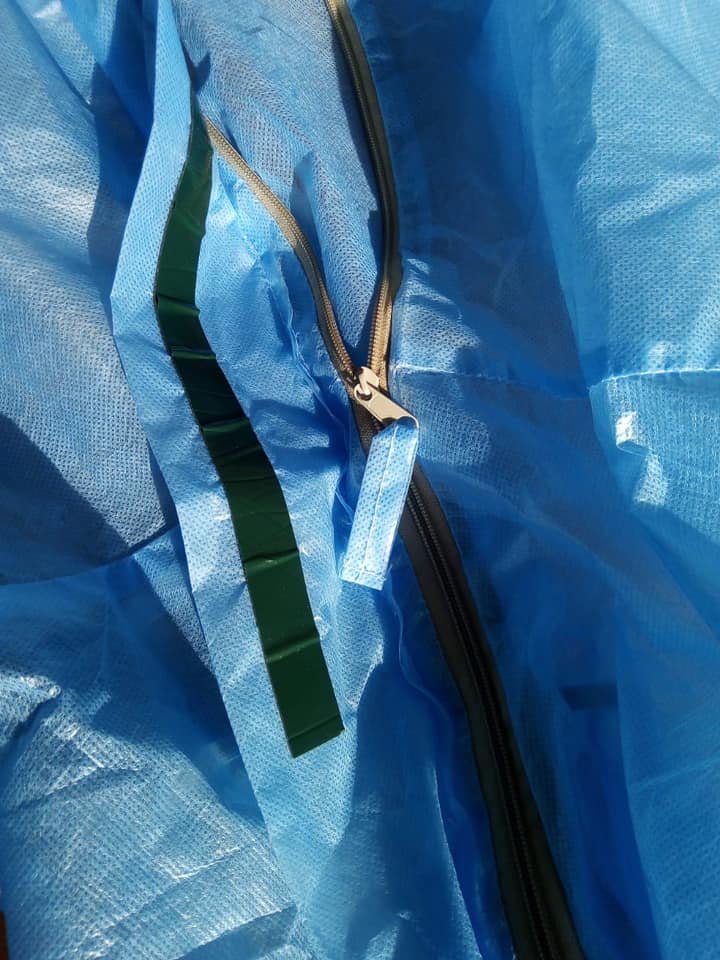 Предприниматели наладили производство защитных костюмов