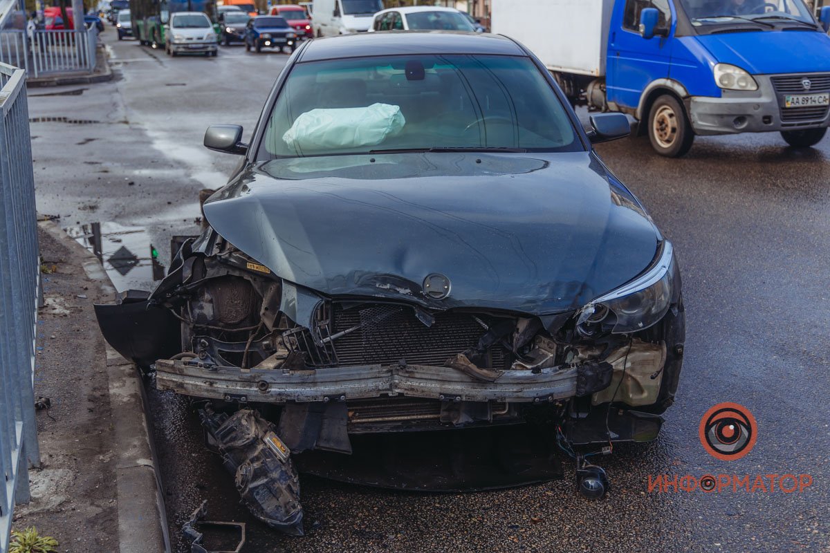 Разбит бампер 