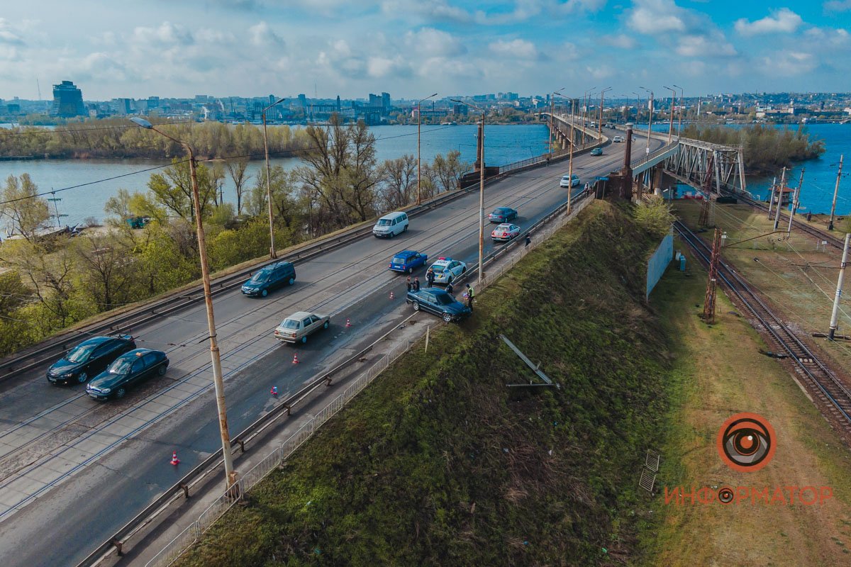 Авария произошла на въезде на Амурский мост со стороны Левого берега