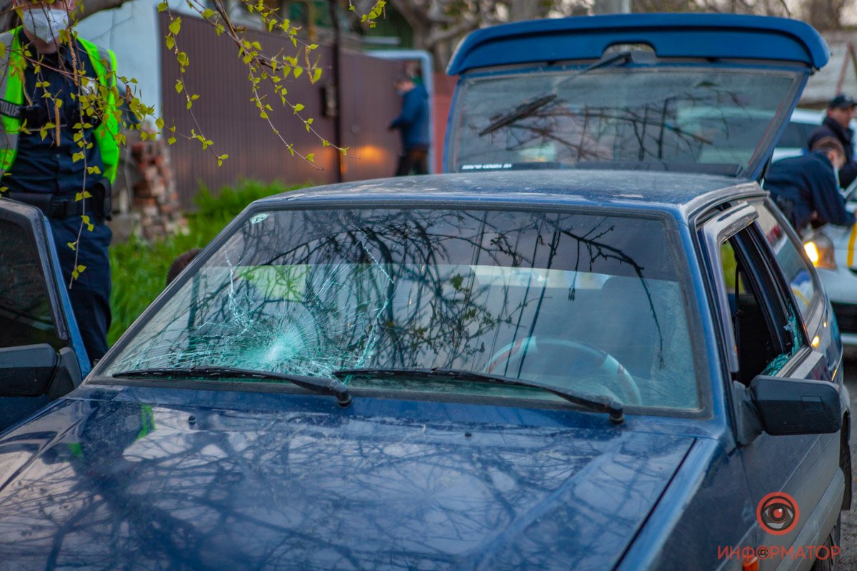 Лобовое стекло разбито Лобовое стекло разбито