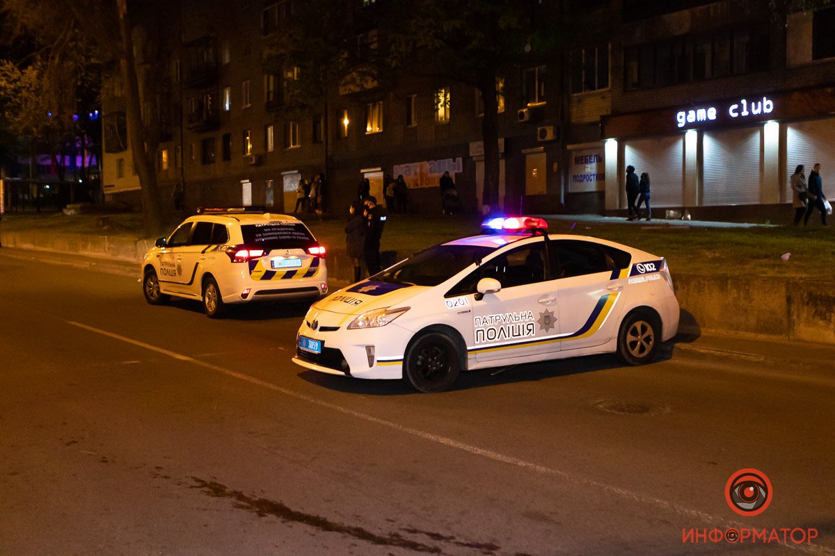 Полиция перекрыла проезд Полиция перекрыла проезд