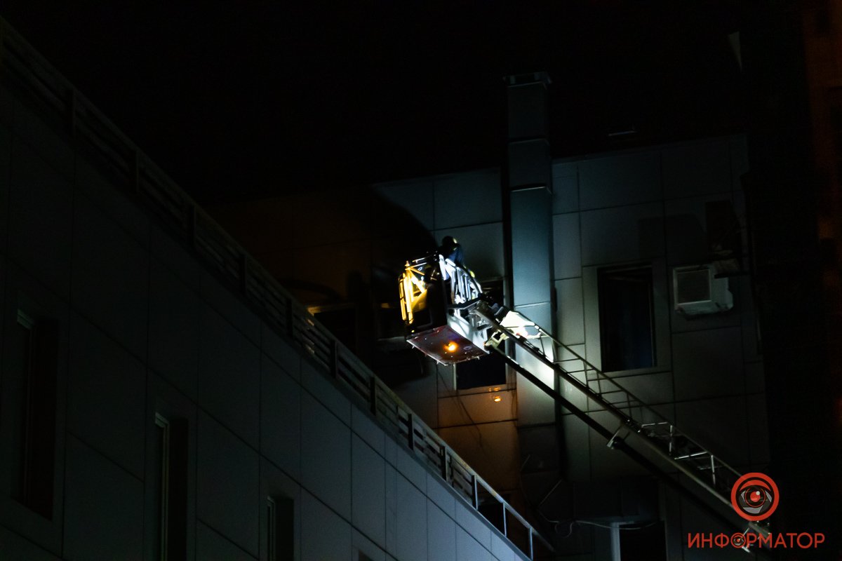 Всего при пожаре задействовано 3 единицы пожарно-спасательной техники Всего при пожаре задействовано 3 единицы пожарно-спасательной техники