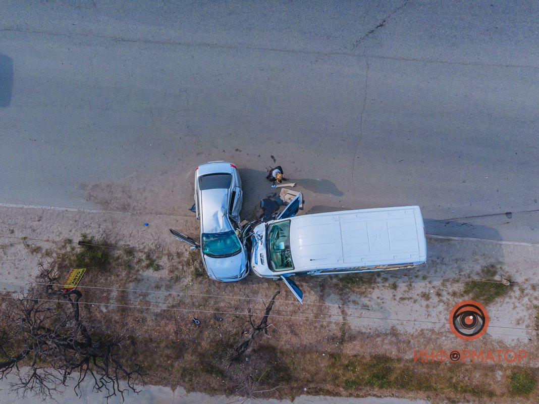 Водитель Ford не успел среагировать на маневр Водитель Ford не успел среагировать на маневр