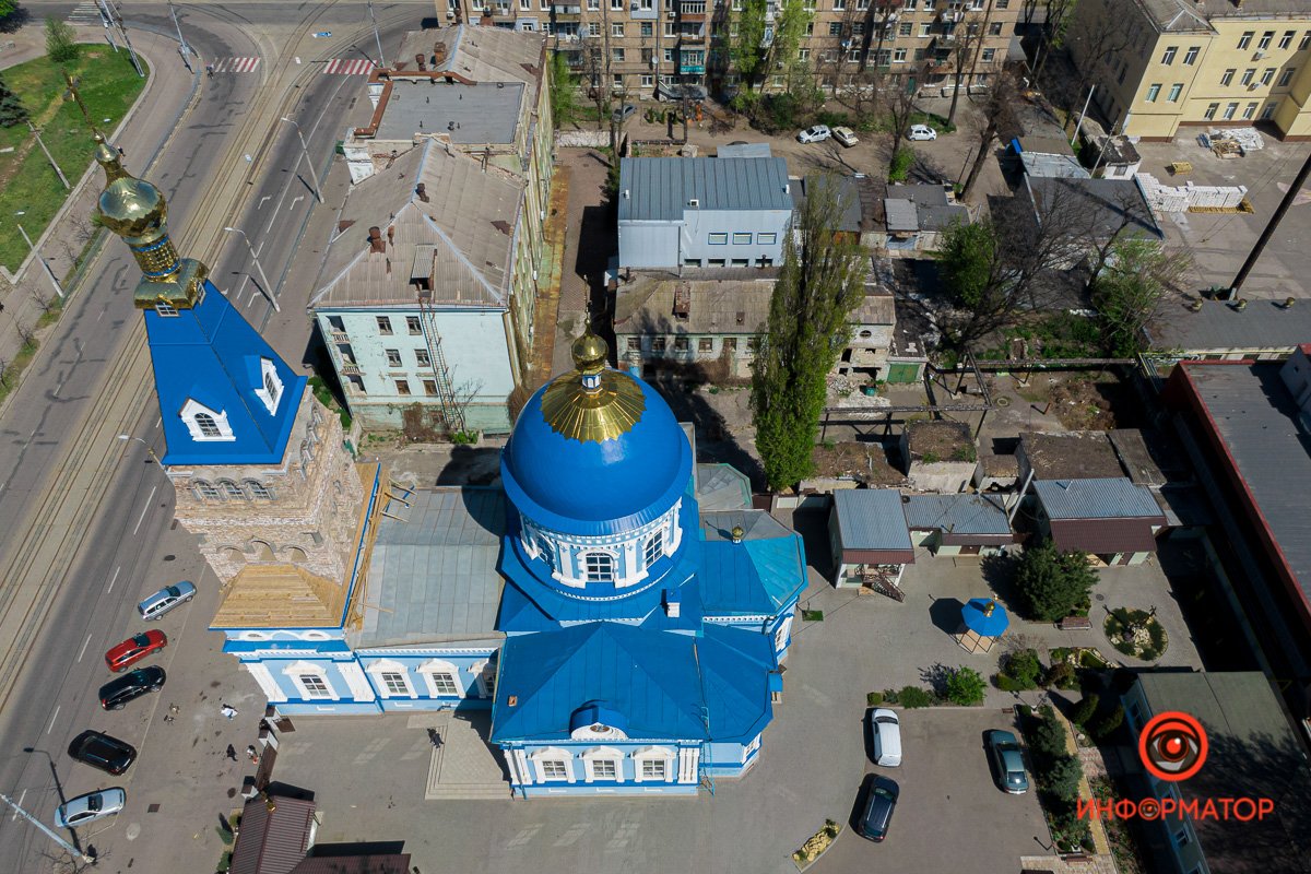 На месте работает полиция  На месте работает полиция