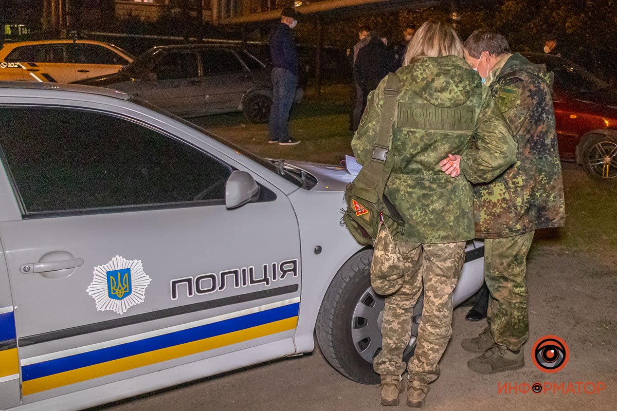 На место вызвали специалистов На место вызвали специалистов