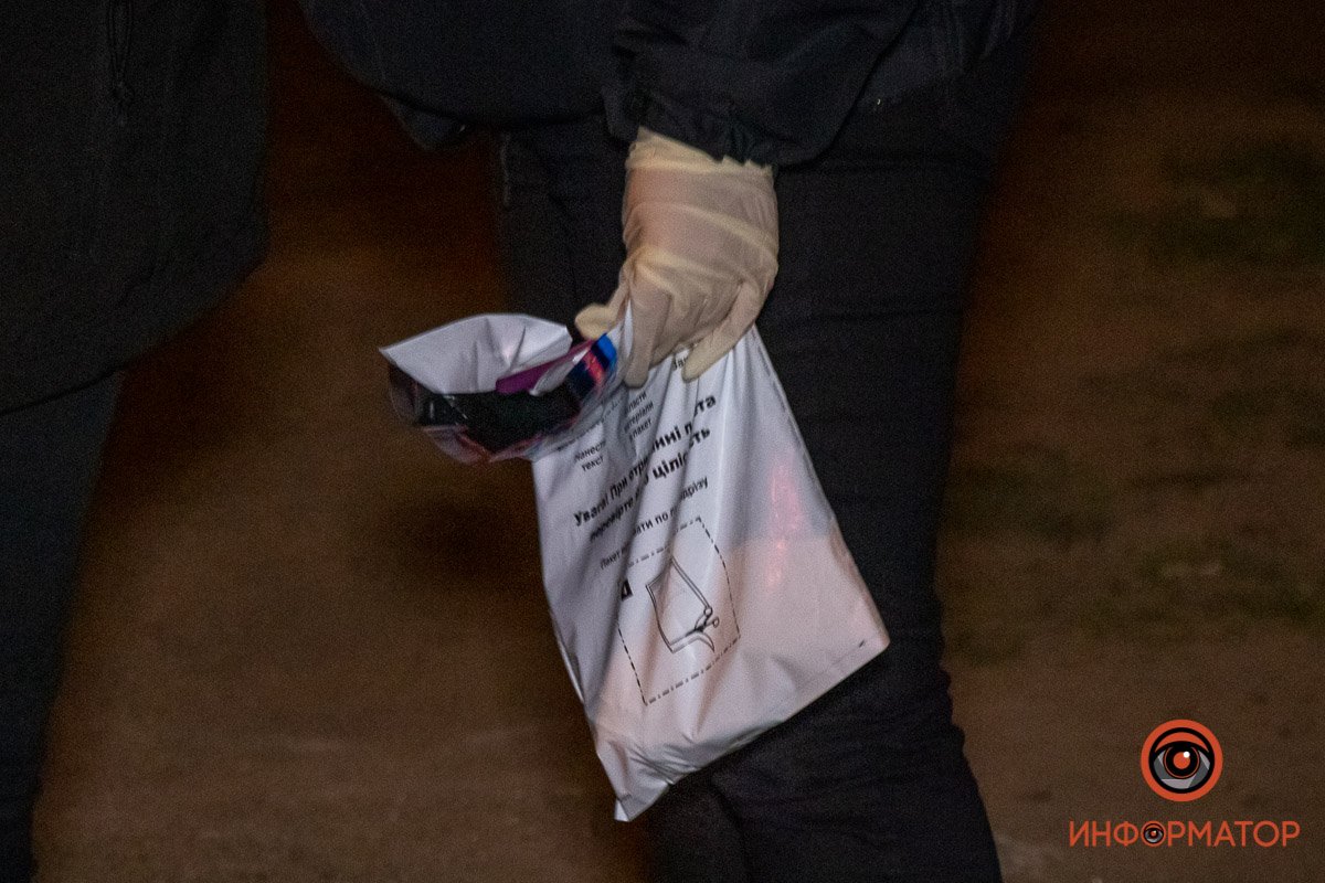 У мужчину обнаружили корпус от гранаты У мужчину обнаружили корпус от гранаты