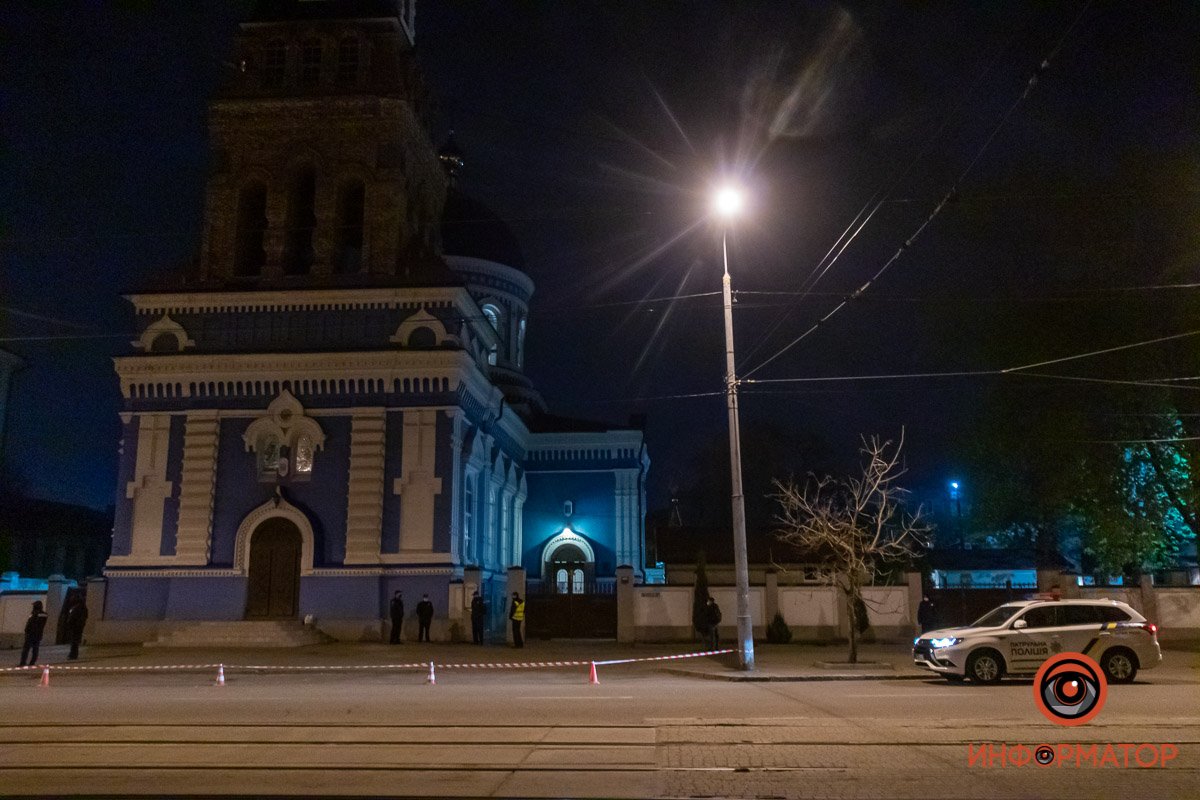 Свято-Благовещенский Храм оградили