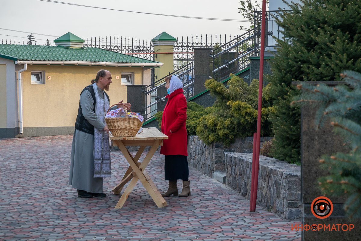 Процесс освящения проходил во дворах