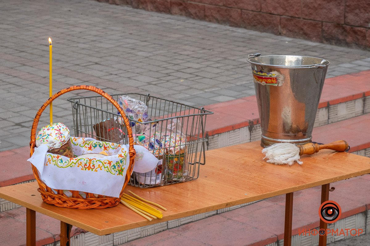 В храмы не пускают